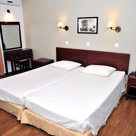 Santa Marina Hotel Apartments คอสทาวน์ ภายนอก รูปภาพ