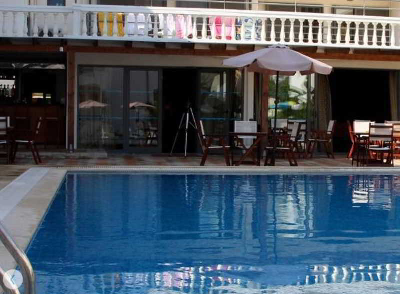 Santa Marina Hotel Apartments คอสทาวน์ ภายนอก รูปภาพ
