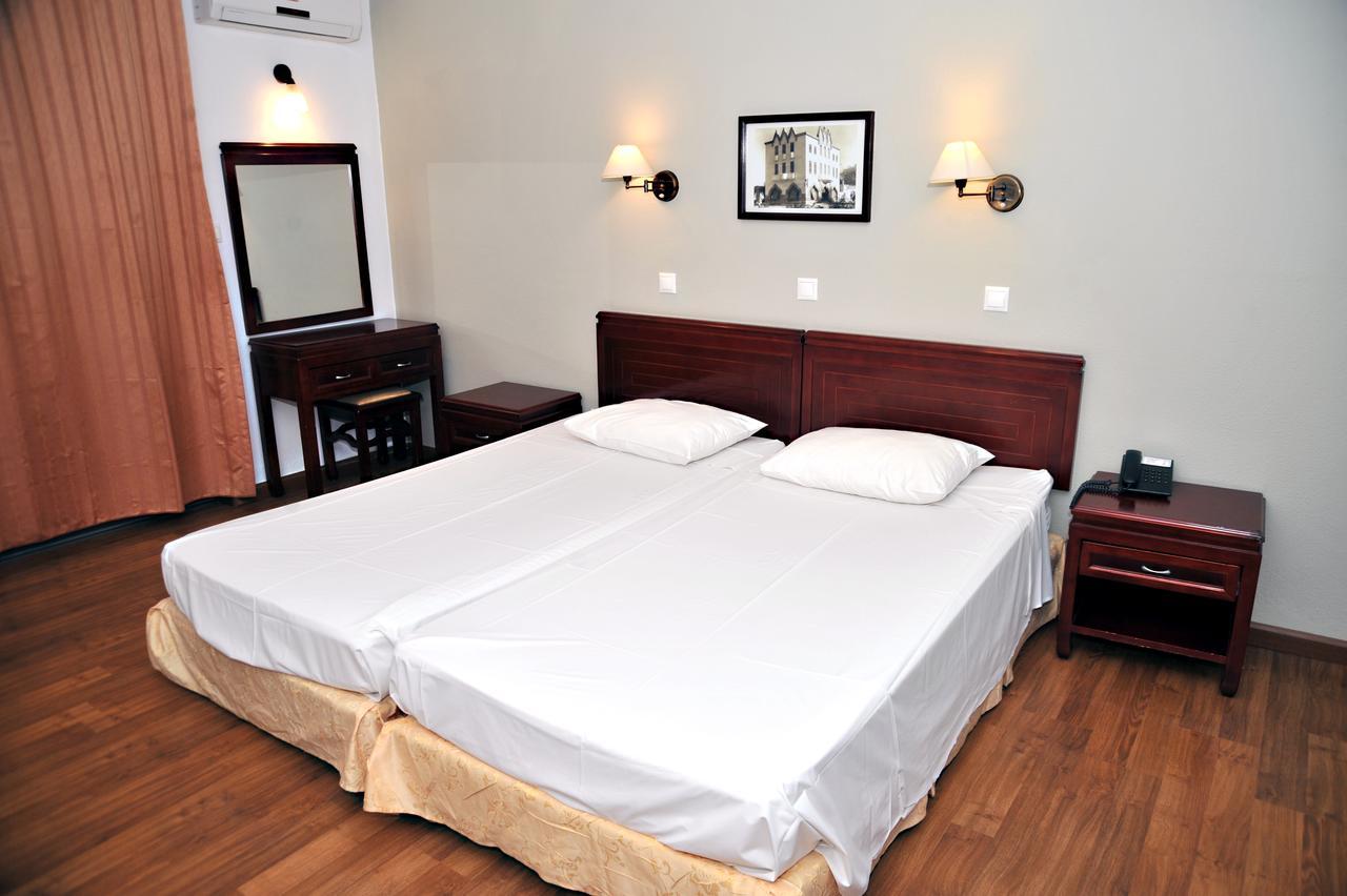 Santa Marina Hotel Apartments คอสทาวน์ ภายนอก รูปภาพ