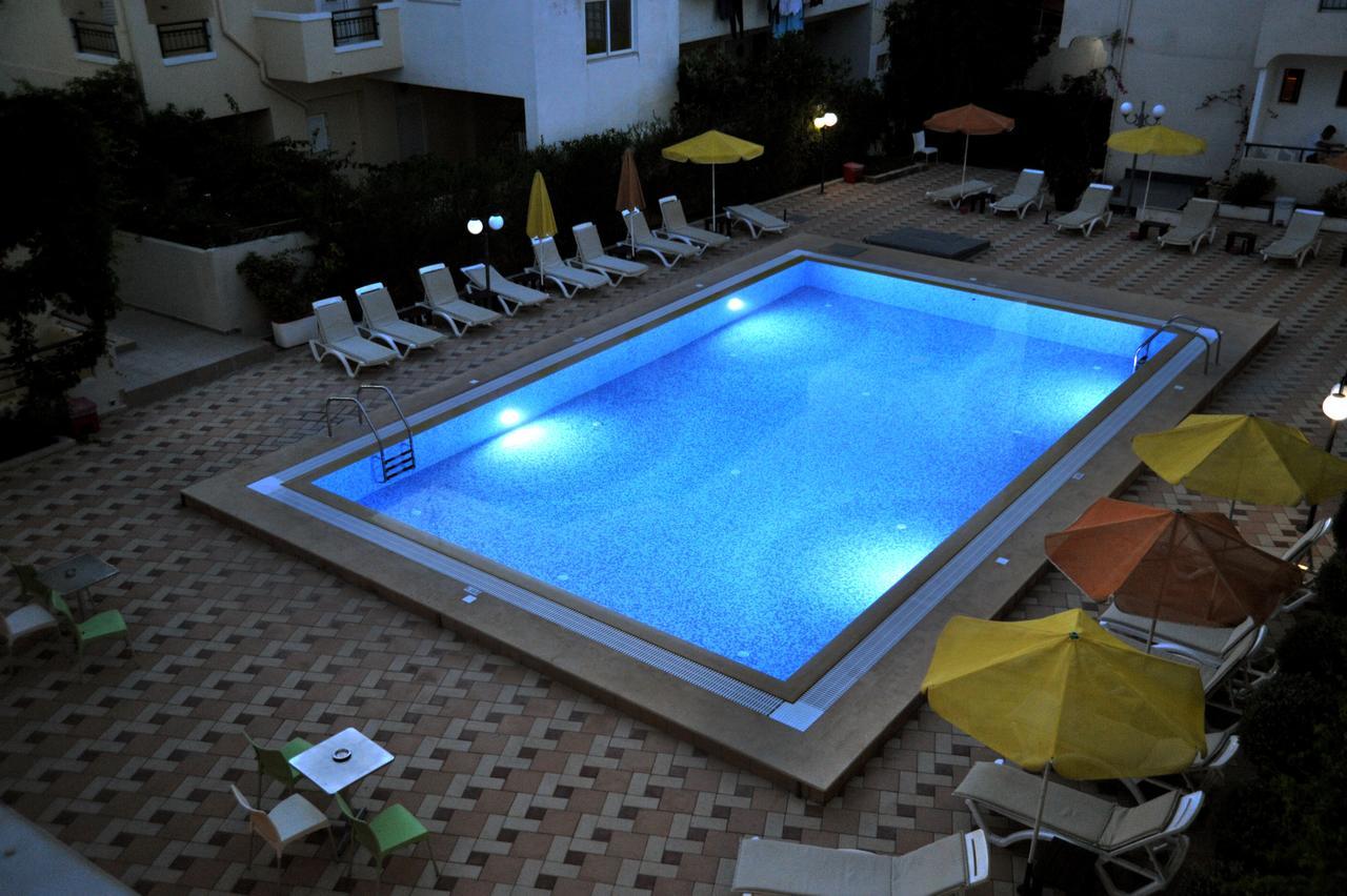 Santa Marina Hotel Apartments คอสทาวน์ ภายนอก รูปภาพ